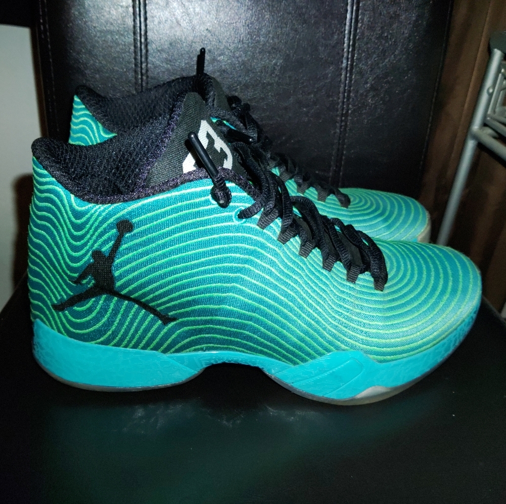 Jordan's size 10